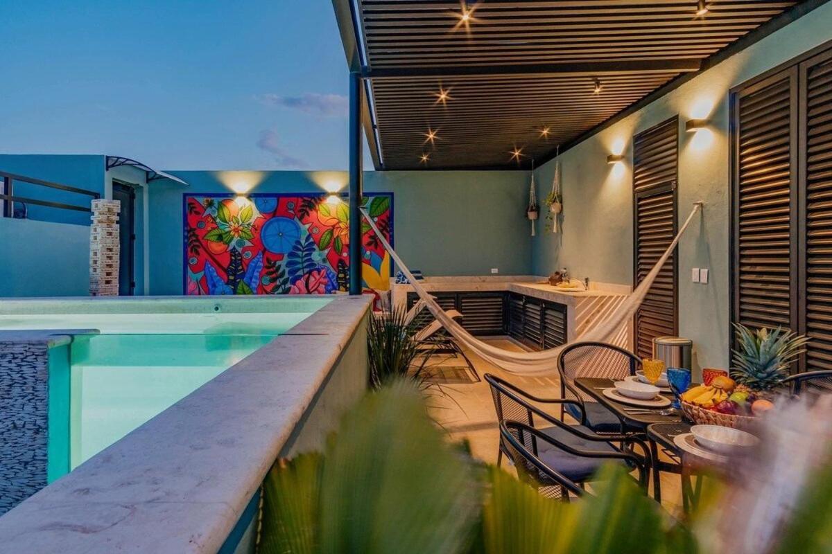Rincon Del Cielo Rooftop With Glass Walled Pool Merida Exterior photo